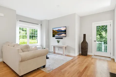 57 Hardy Road Londonderry NH 03053