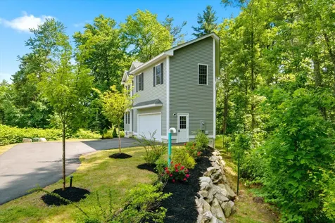 57 Hardy Road Londonderry NH 03053