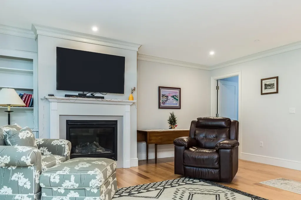24 Willey Creek Road Exeter NH 03833