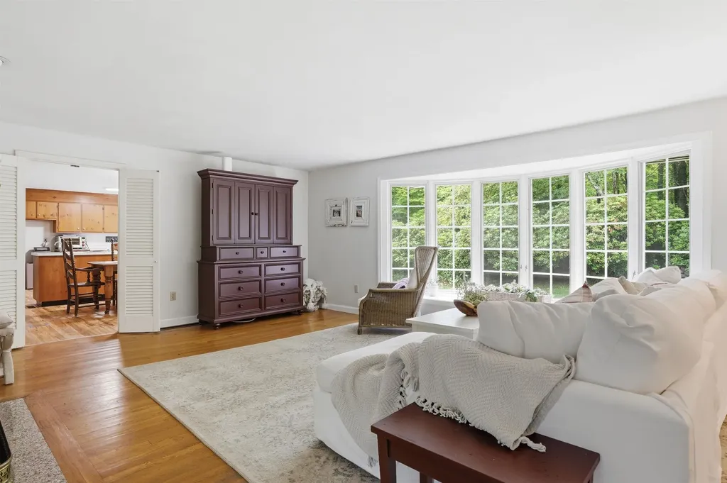 1 Chandler Road Bedford NH 03110