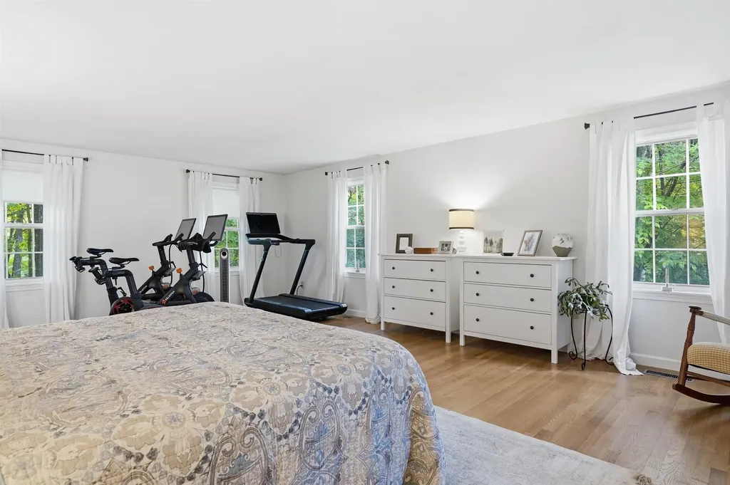 1 Chandler Road Bedford NH 03110