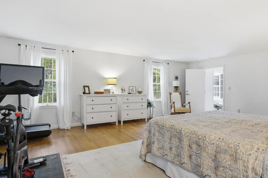 1 Chandler Road Bedford NH 03110