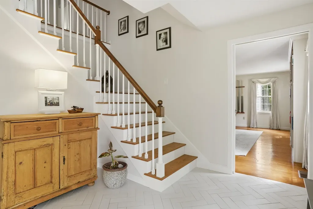 1 Chandler Road Bedford NH 03110