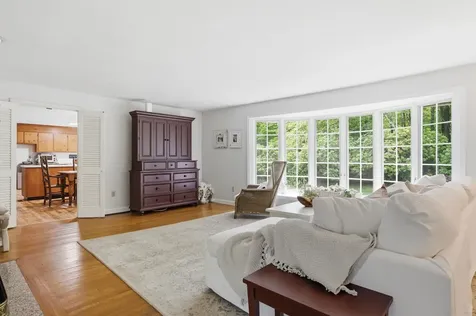 1 Chandler Road Bedford NH 03110