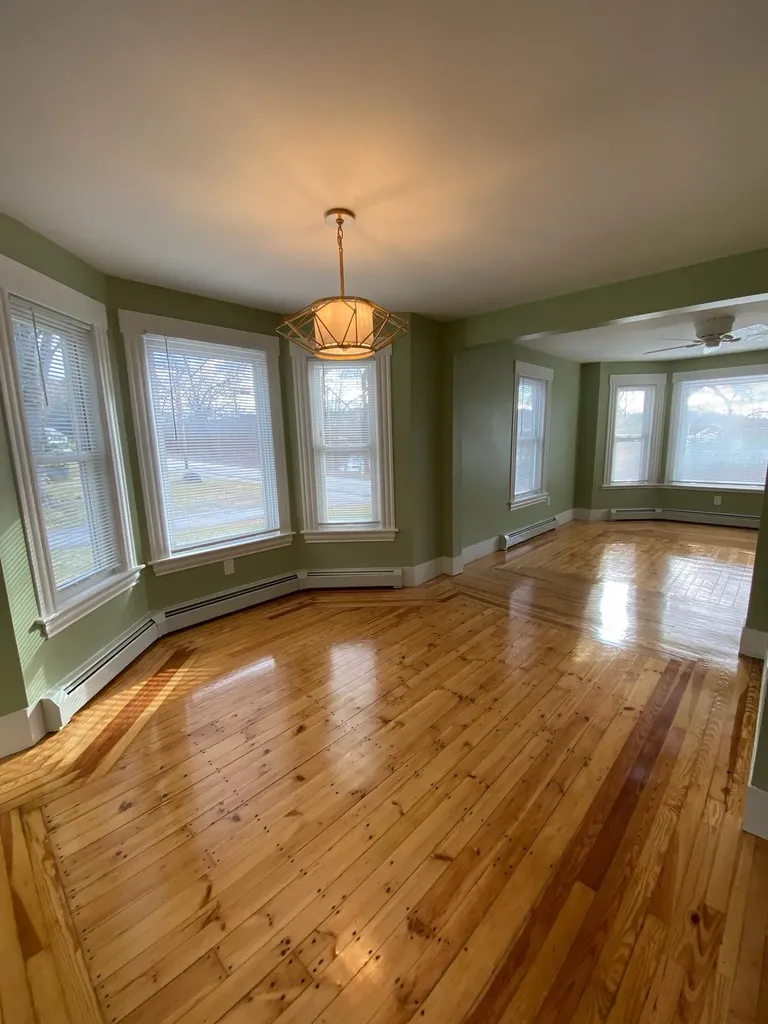 189 East Bow Street Franklin NH 03235