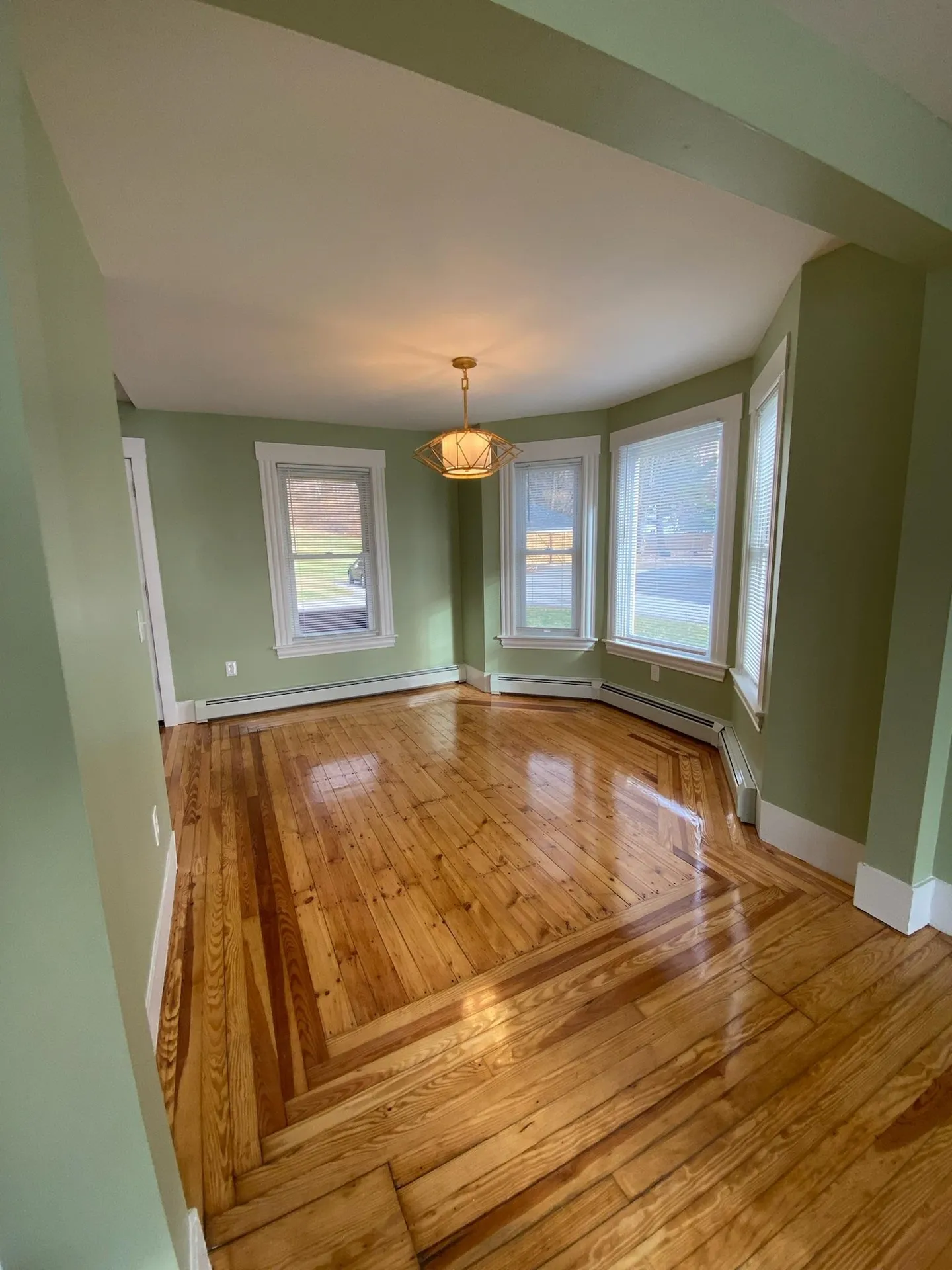 189 East Bow Street Franklin NH 03235