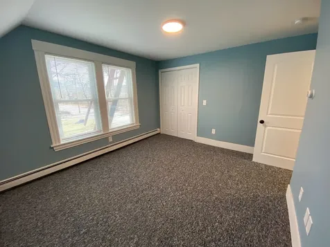 189 East Bow Street Franklin NH 03235