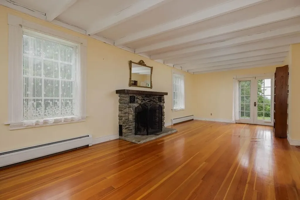1051 Cross Road Strafford VT 05072