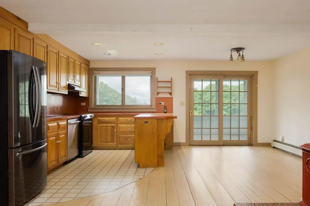 1051 Cross Road Strafford VT 05072