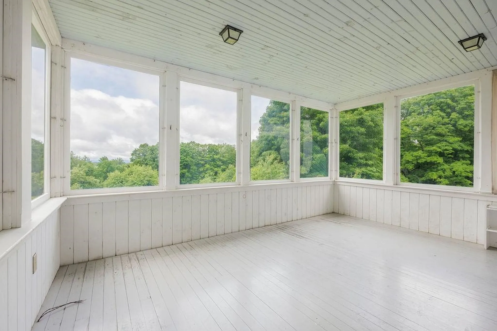 1051 Cross Road Strafford VT 05072