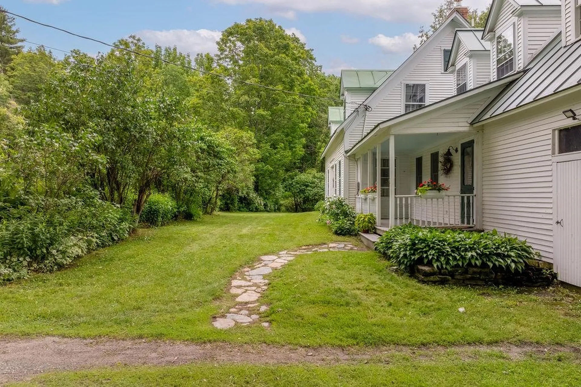 1051 Cross Road Strafford VT 05072