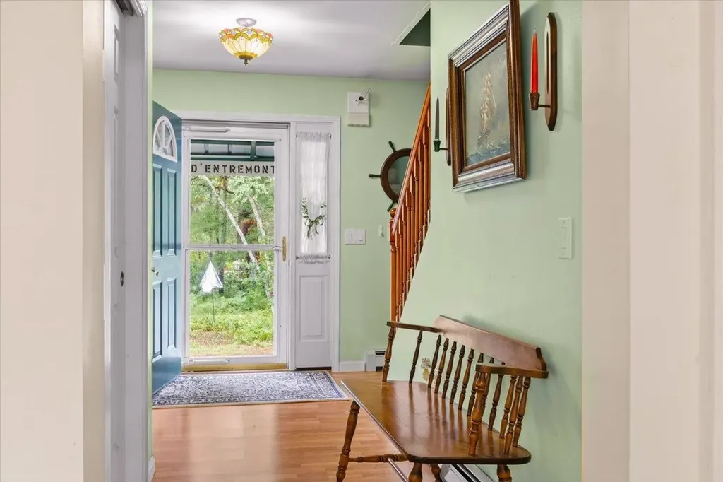 548 Silver Pine Lane Tamworth NH 03886