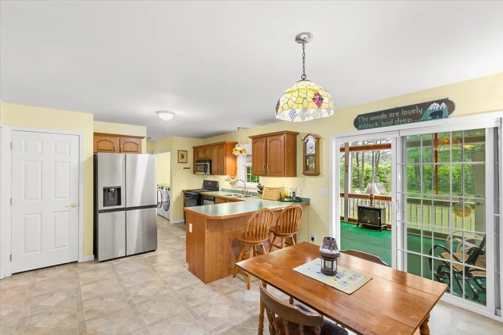 548 Silver Pine Lane Tamworth NH 03886