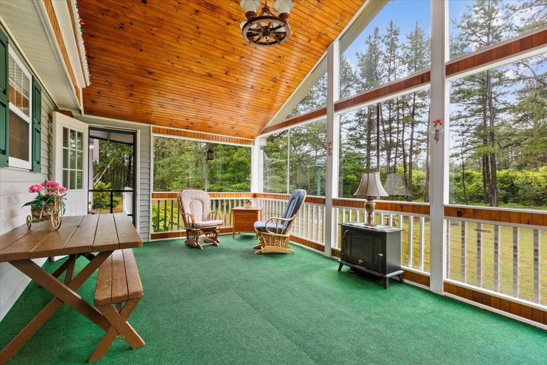 548 Silver Pine Lane Tamworth NH 03886