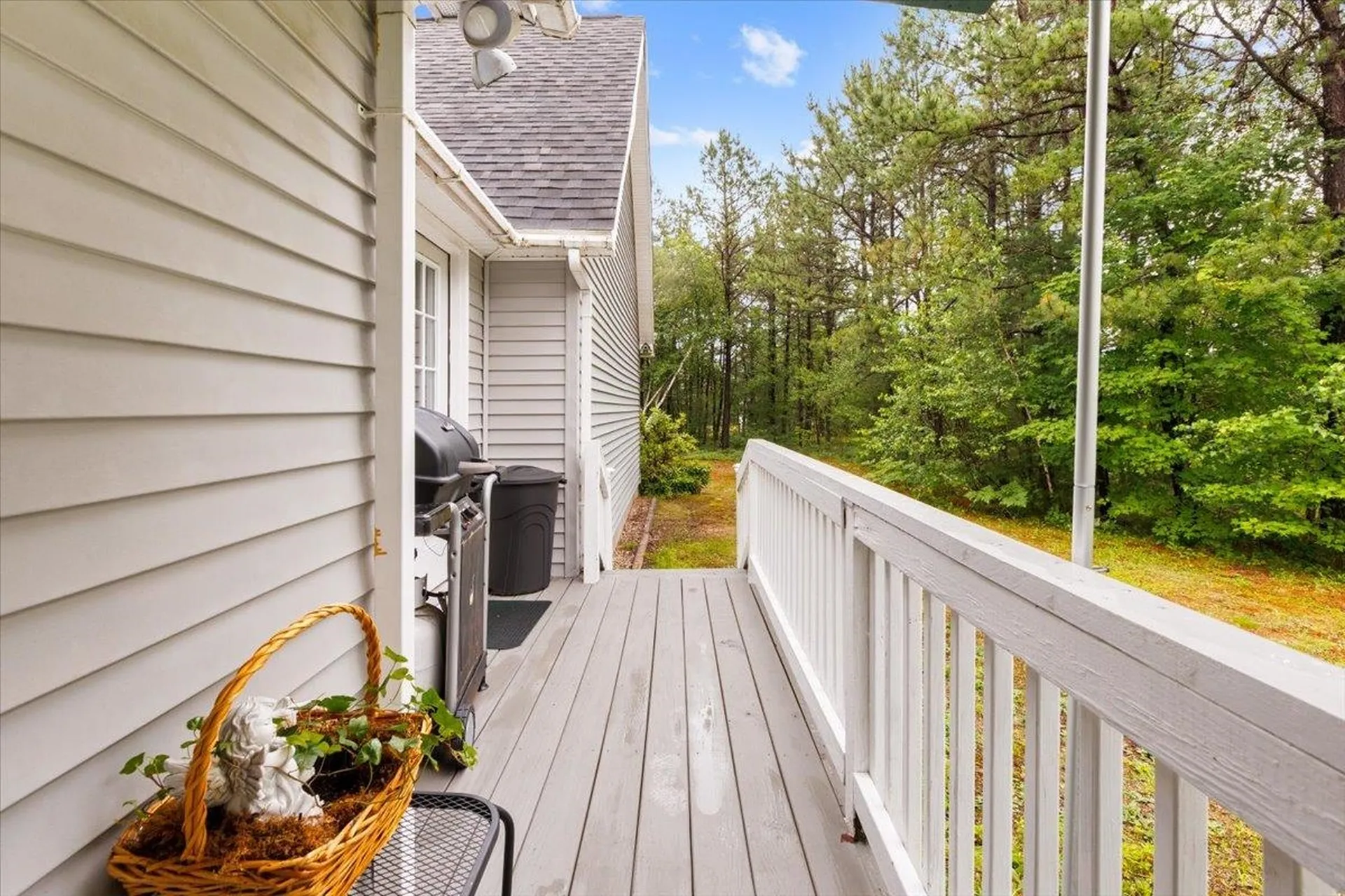 548 Silver Pine Lane Tamworth NH 03886
