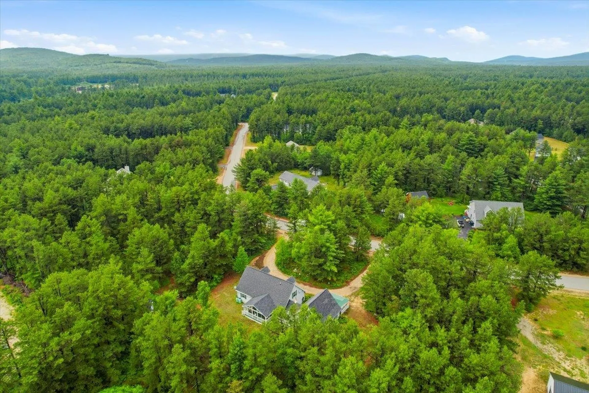 548 Silver Pine Lane Tamworth NH 03886