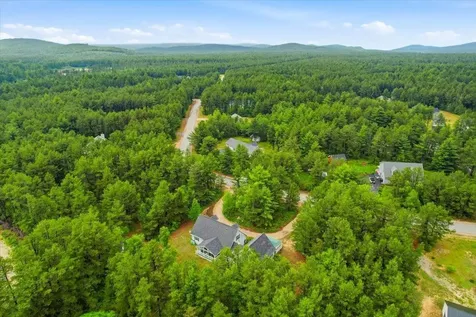 548 Silver Pine Lane Tamworth NH 03886