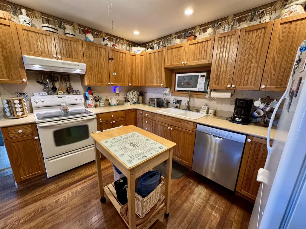 1098 Creamery Road Ryegate VT 05069