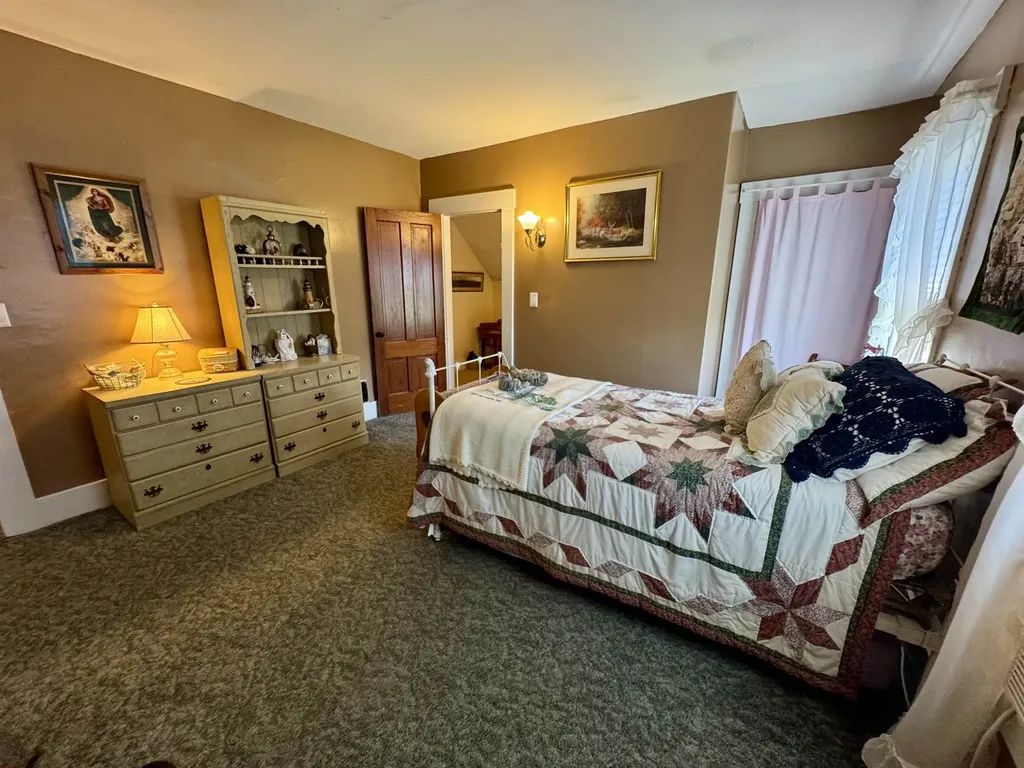 1098 Creamery Road Ryegate VT 05069