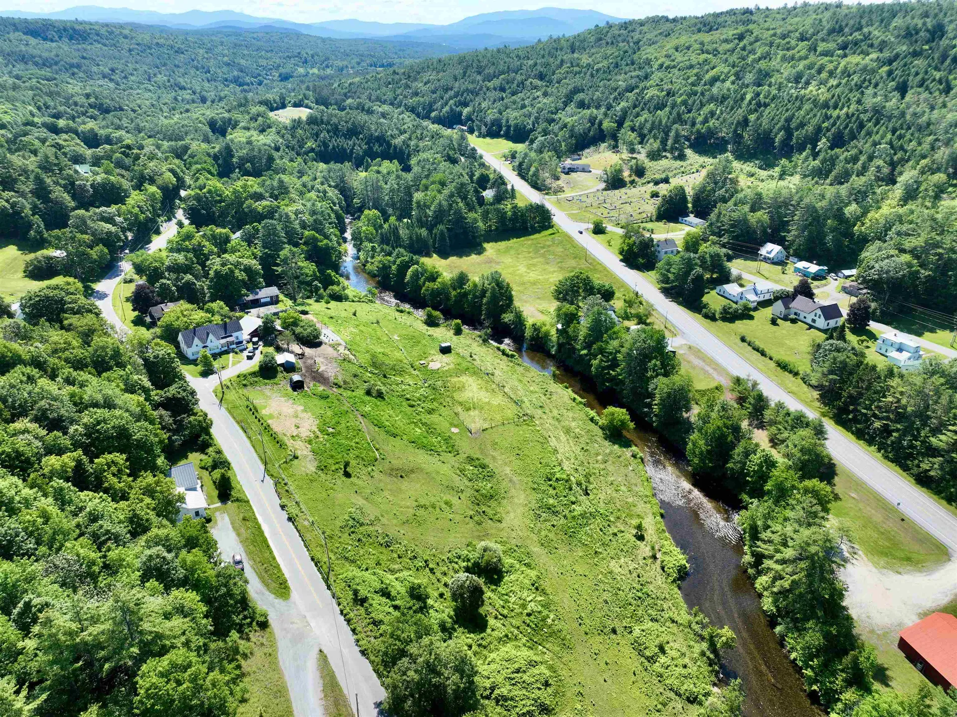 1098 Creamery Road Ryegate VT 05069