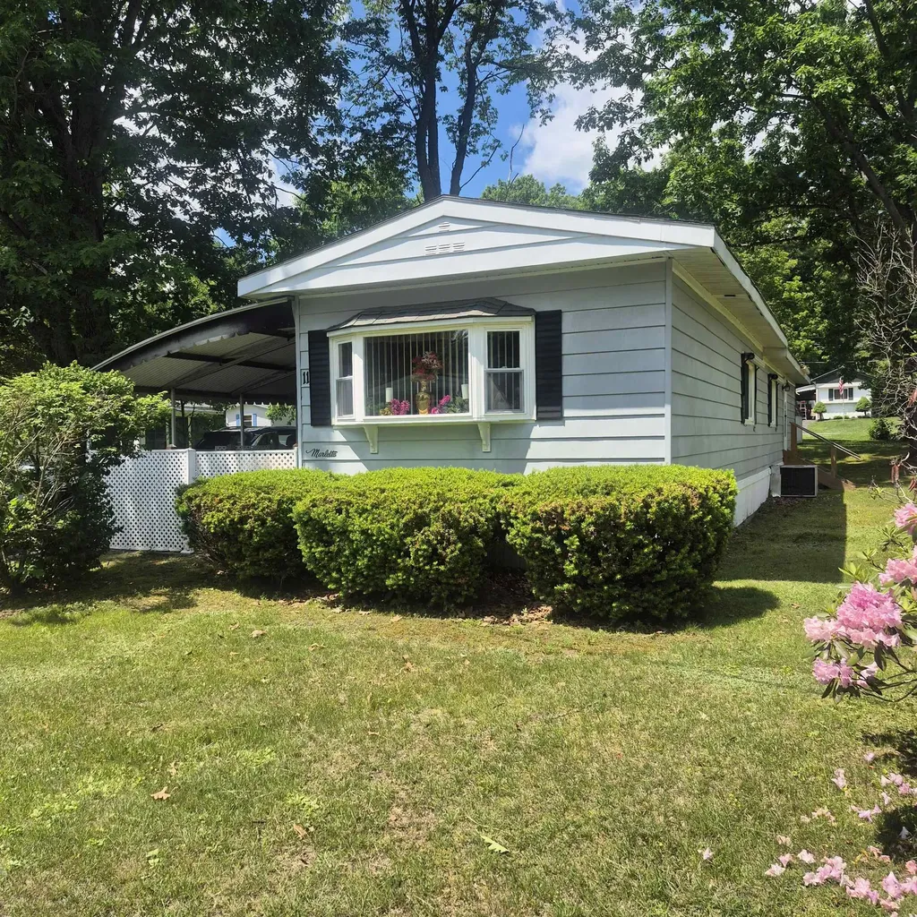11 Angela Place Claremont NH 03743