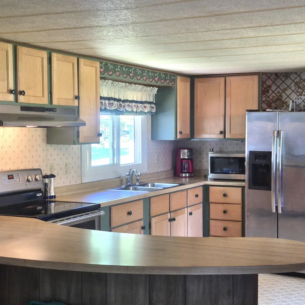 11 Angela Place Claremont NH 03743