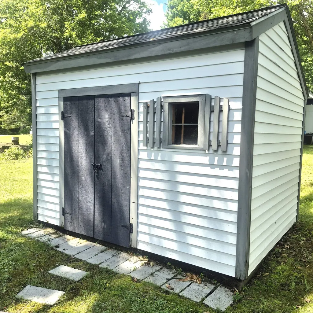 11 Angela Place Claremont NH 03743