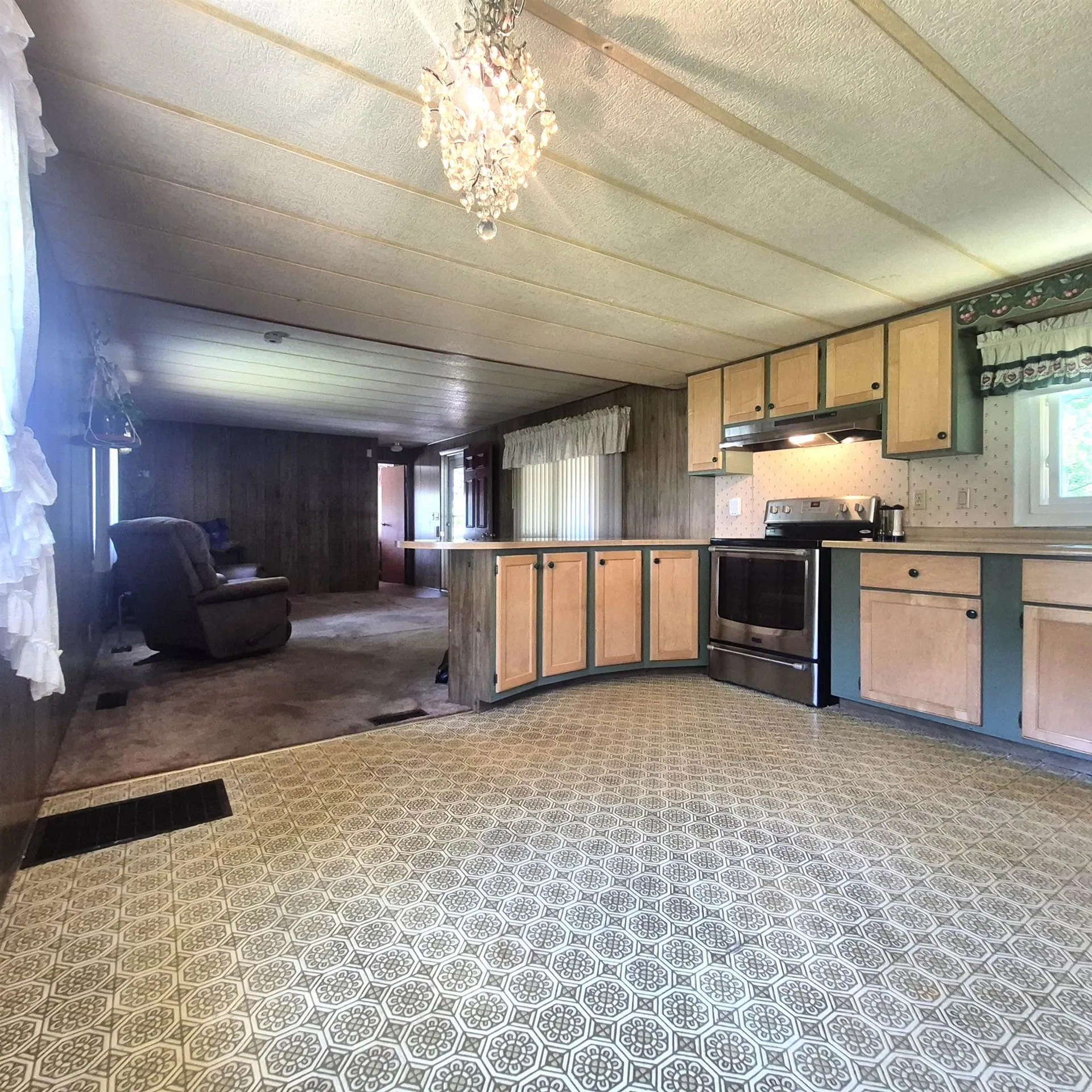 11 Angela Place Claremont NH 03743