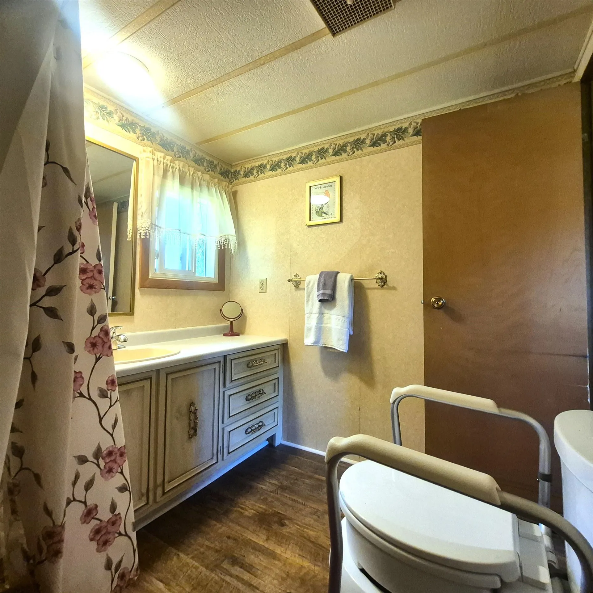 11 Angela Place Claremont NH 03743