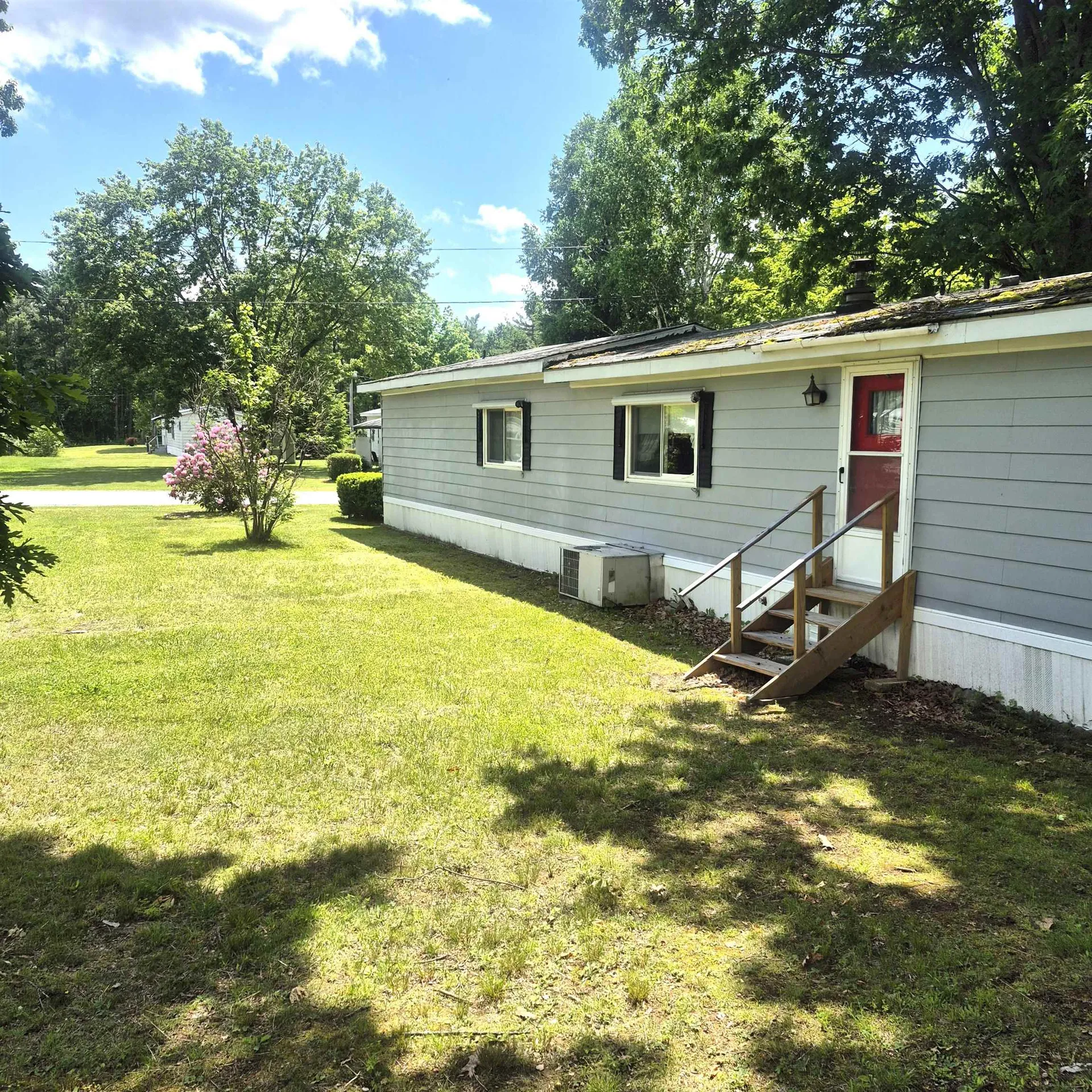 11 Angela Place Claremont NH 03743