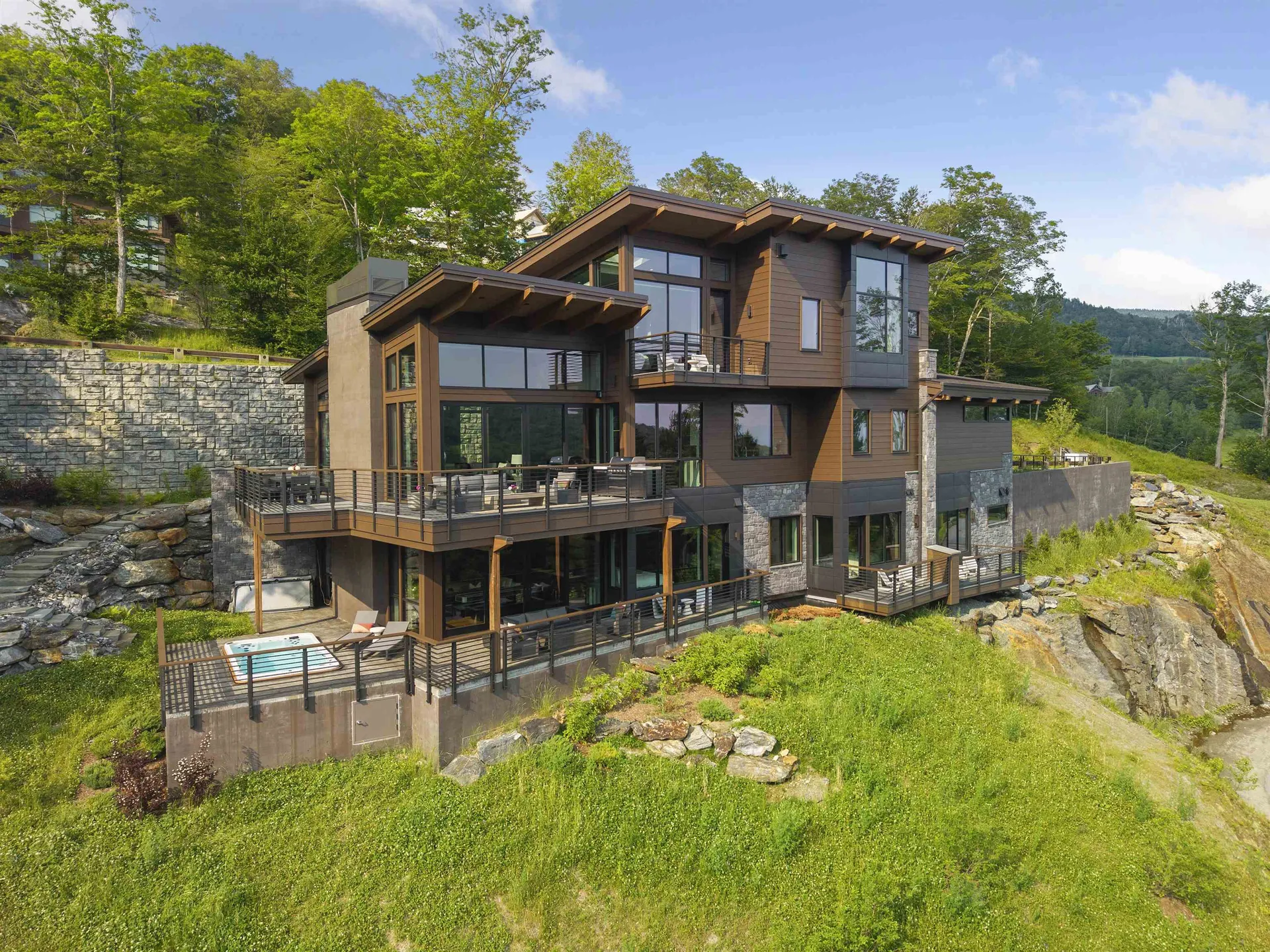 101 Switchback Lane Stowe VT 05672