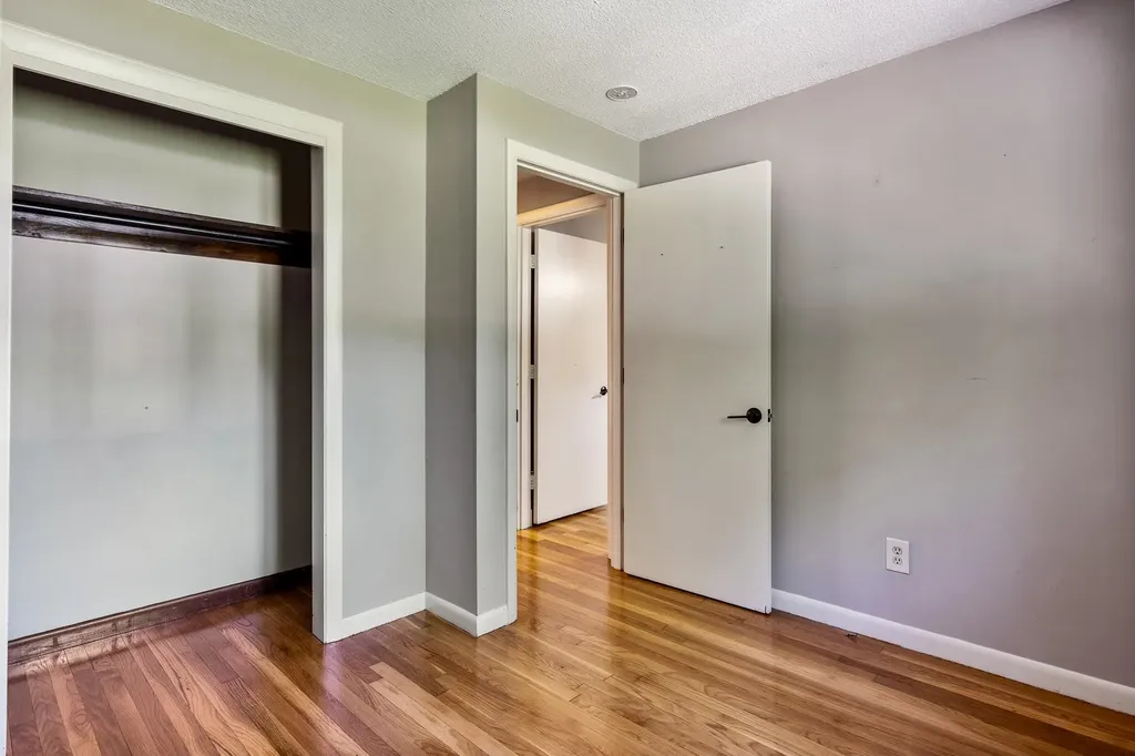 10 Appaloosa Avenue Pelham NH 03076