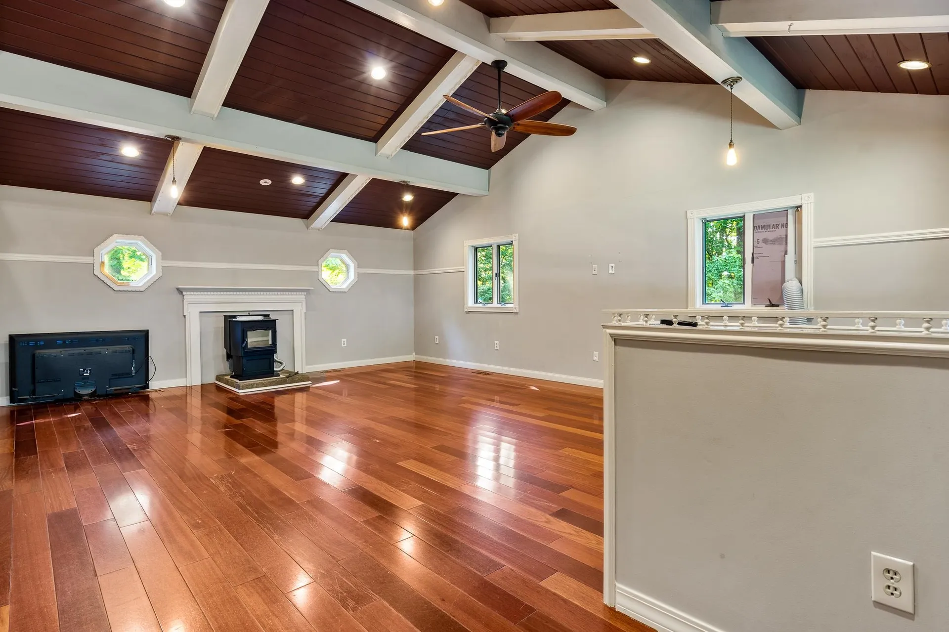 10 Appaloosa Avenue Pelham NH 03076
