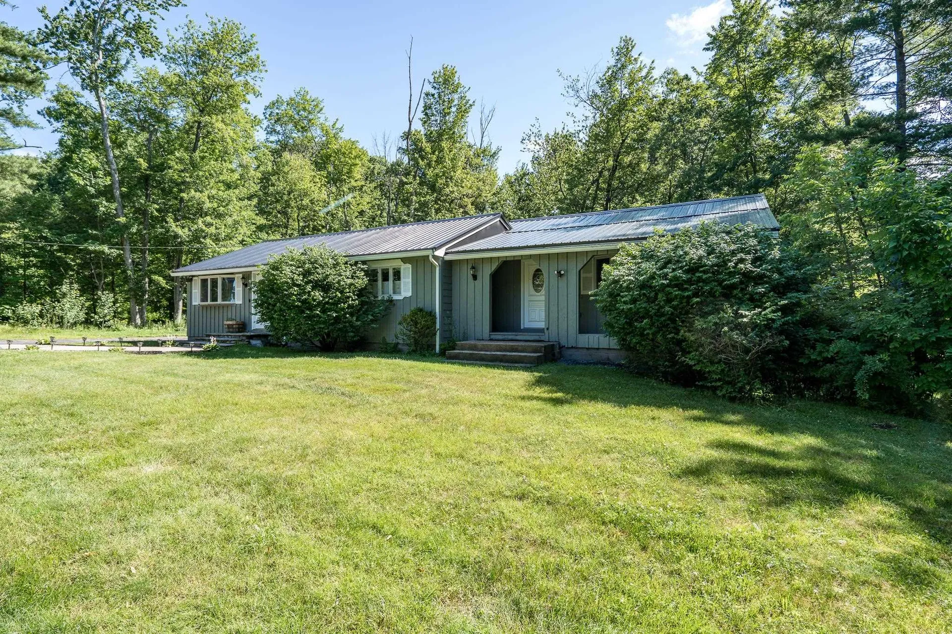 10 Appaloosa Avenue Pelham NH 03076