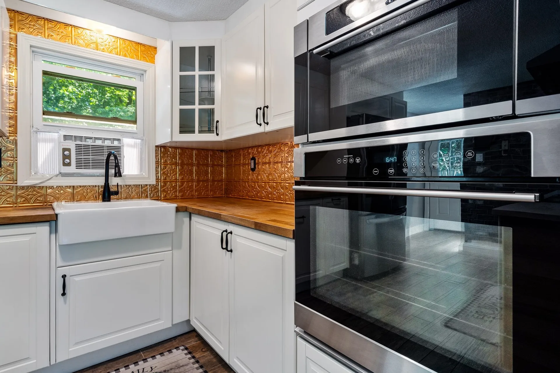 10 Appaloosa Avenue Pelham NH 03076