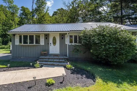 10 Appaloosa Avenue Pelham NH 03076