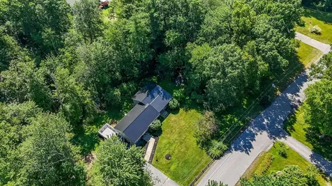 10 Appaloosa Avenue Pelham NH 03076