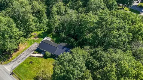 10 Appaloosa Avenue Pelham NH 03076