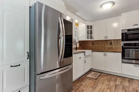 10 Appaloosa Avenue Pelham NH 03076