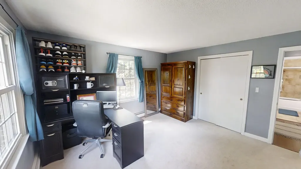 7 Autumn Leaf Drive Nashua NH 03060
