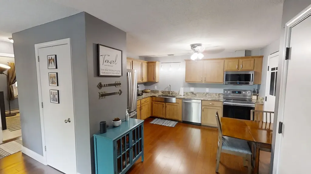 7 Autumn Leaf Drive Nashua NH 03060