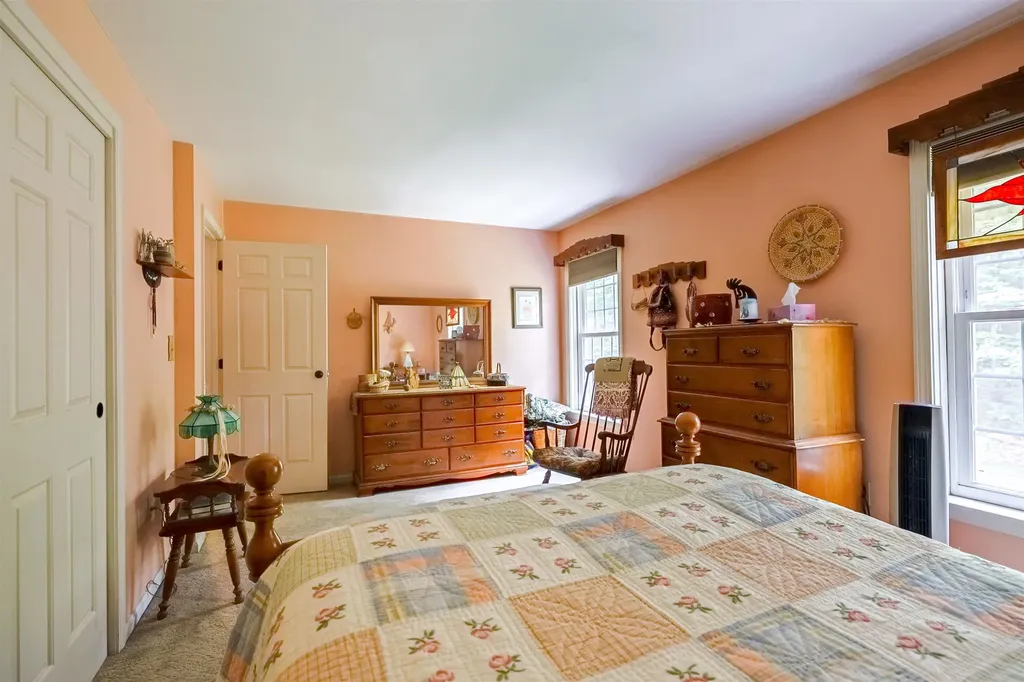 5 Taschereau Drive Mont Vernon NH 03057