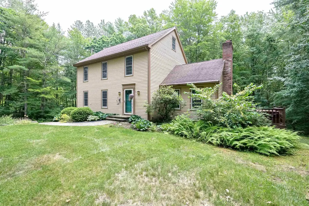 5 Taschereau Drive Mont Vernon NH 03057