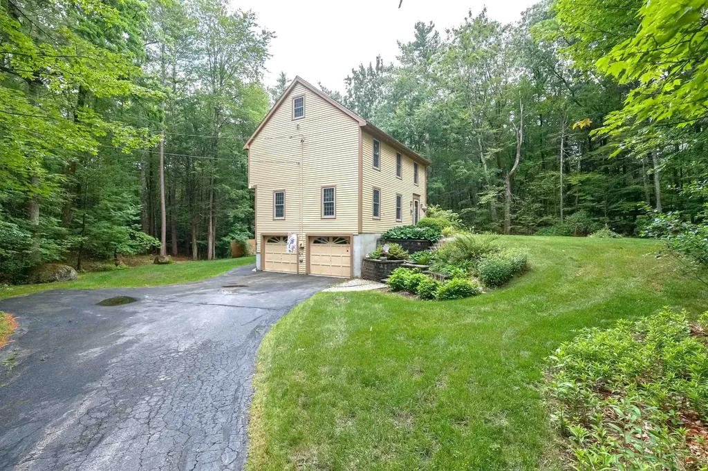 5 Taschereau Drive Mont Vernon NH 03057