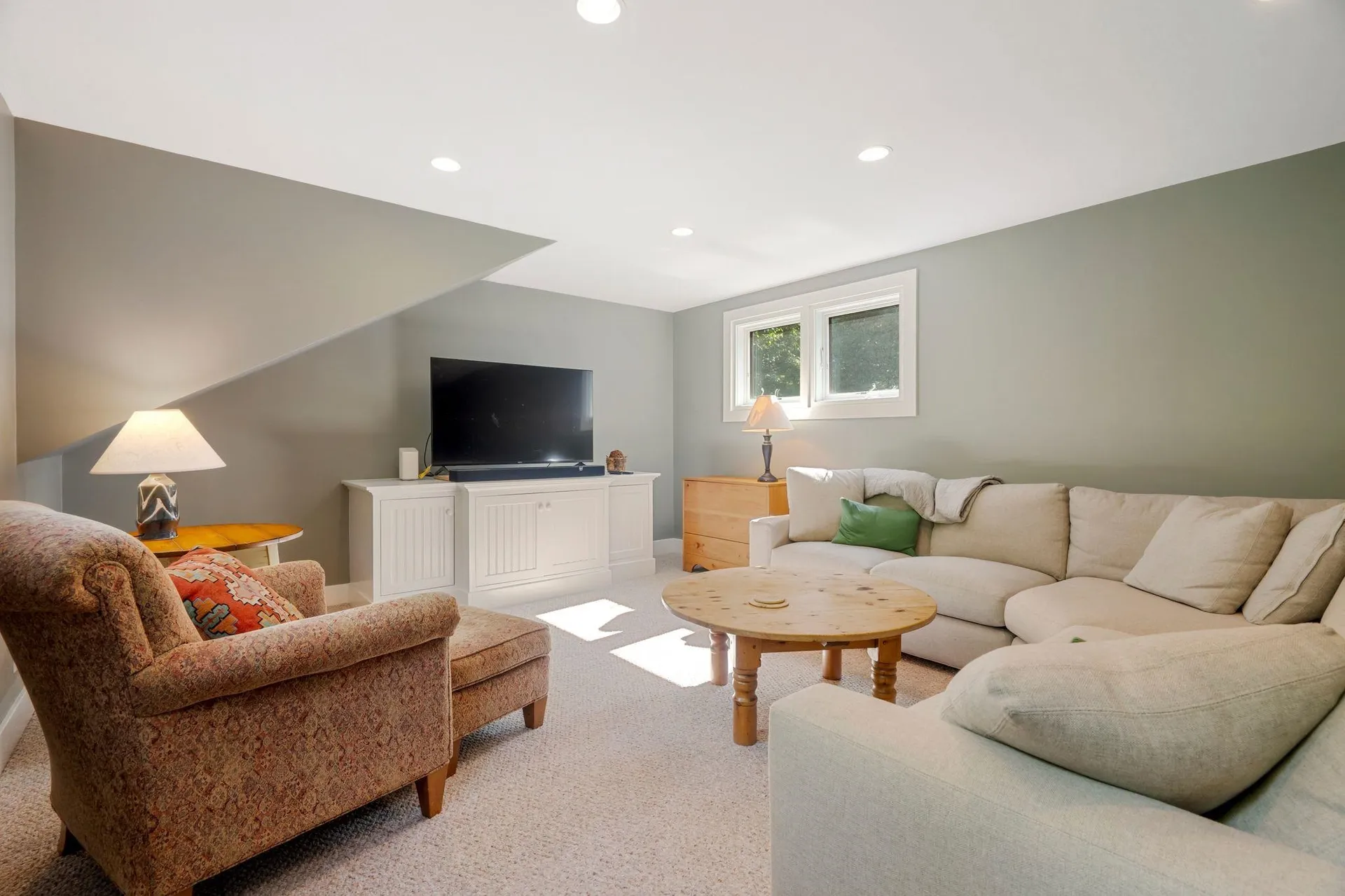 52 Upper Bay Road Sunapee NH 03782