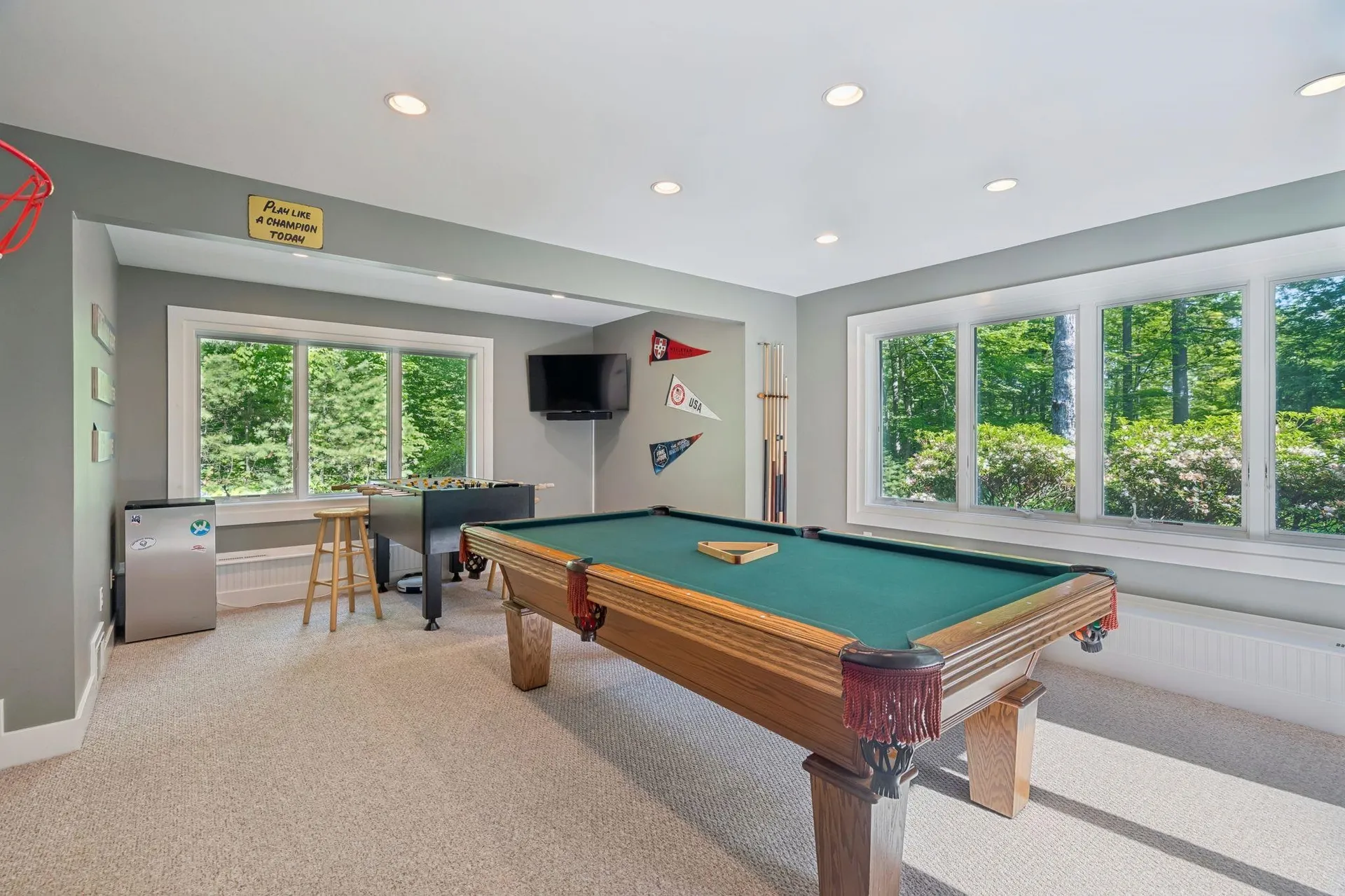 52 Upper Bay Road Sunapee NH 03782