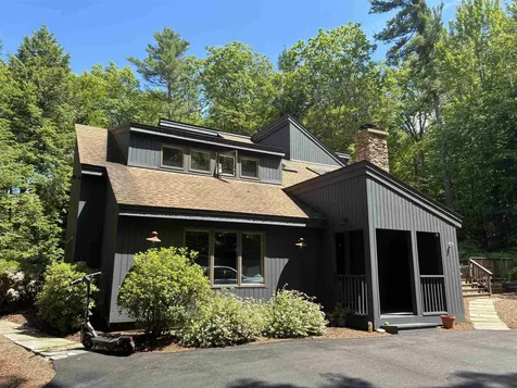 52 Upper Bay Road Sunapee NH 03782