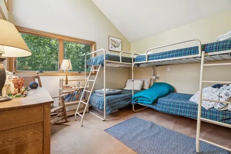 52 Upper Bay Road Sunapee NH 03782