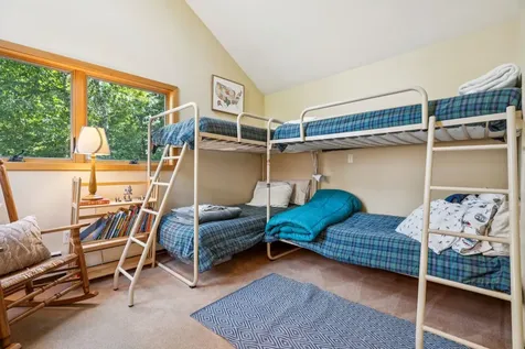 52 Upper Bay Road Sunapee NH 03782