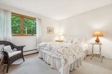 52 Upper Bay Road Sunapee NH 03782